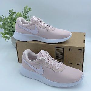 Women’s Dusty Pink Nike